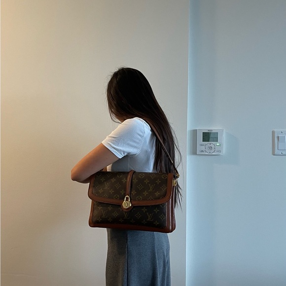 RARE Louis Vuitton Dauphine Classic Monogram Shoulder Bag Vintage - Picture 15 of 17